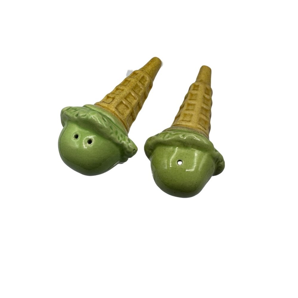 Vintage Ice Cream Cone Salt & Pepper Shaker Set - Mint Green & Yellow Ceramic